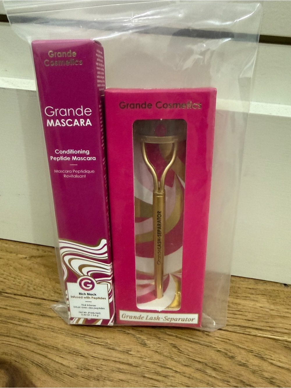 Pink Conditioning Peptide Mascara & Lash Separator